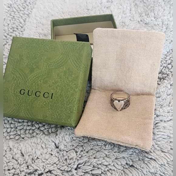 GUCCI Heart Ring - Picture 8 of 8